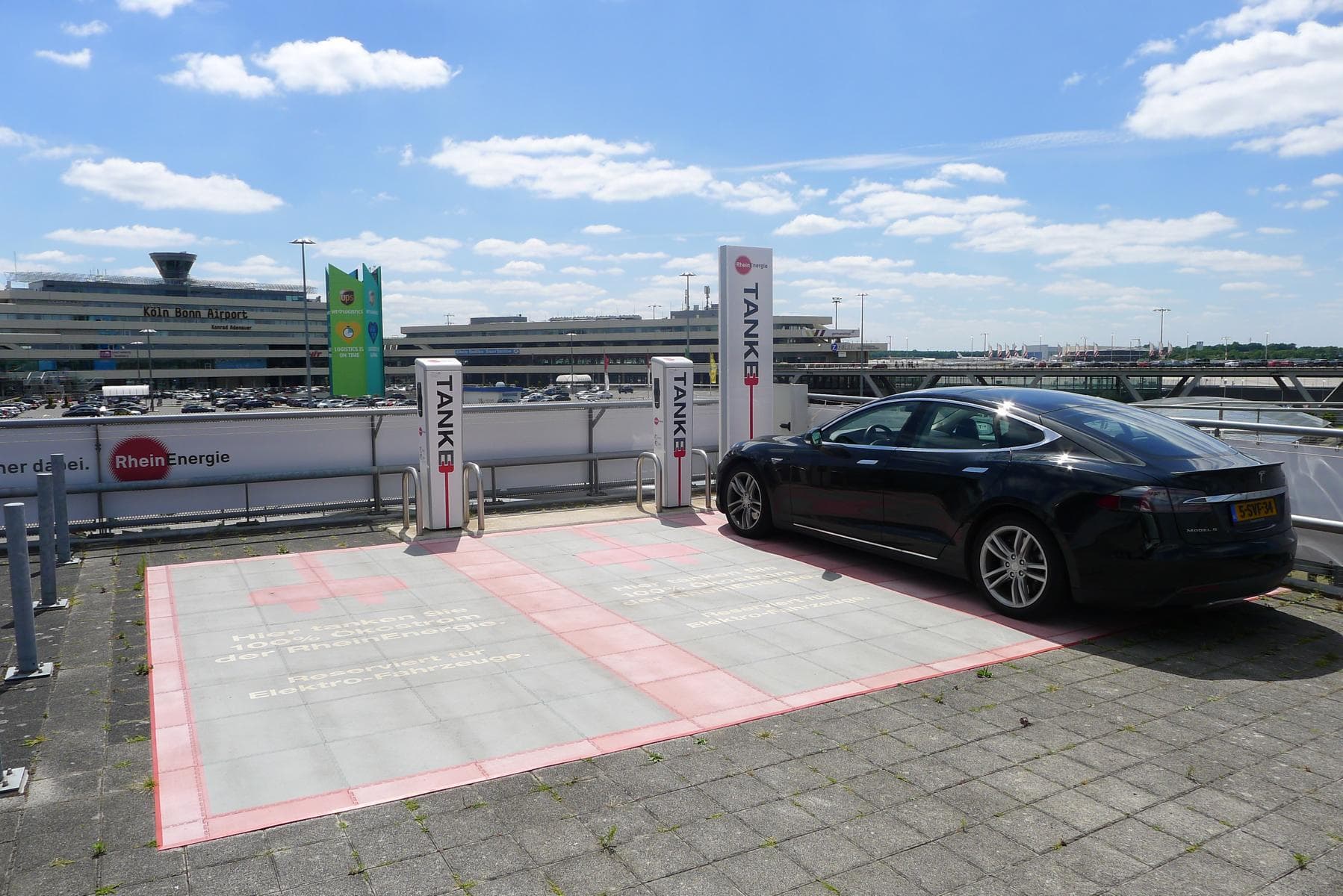 Foto der Ladestation Flughafen Köln/Bonn P2