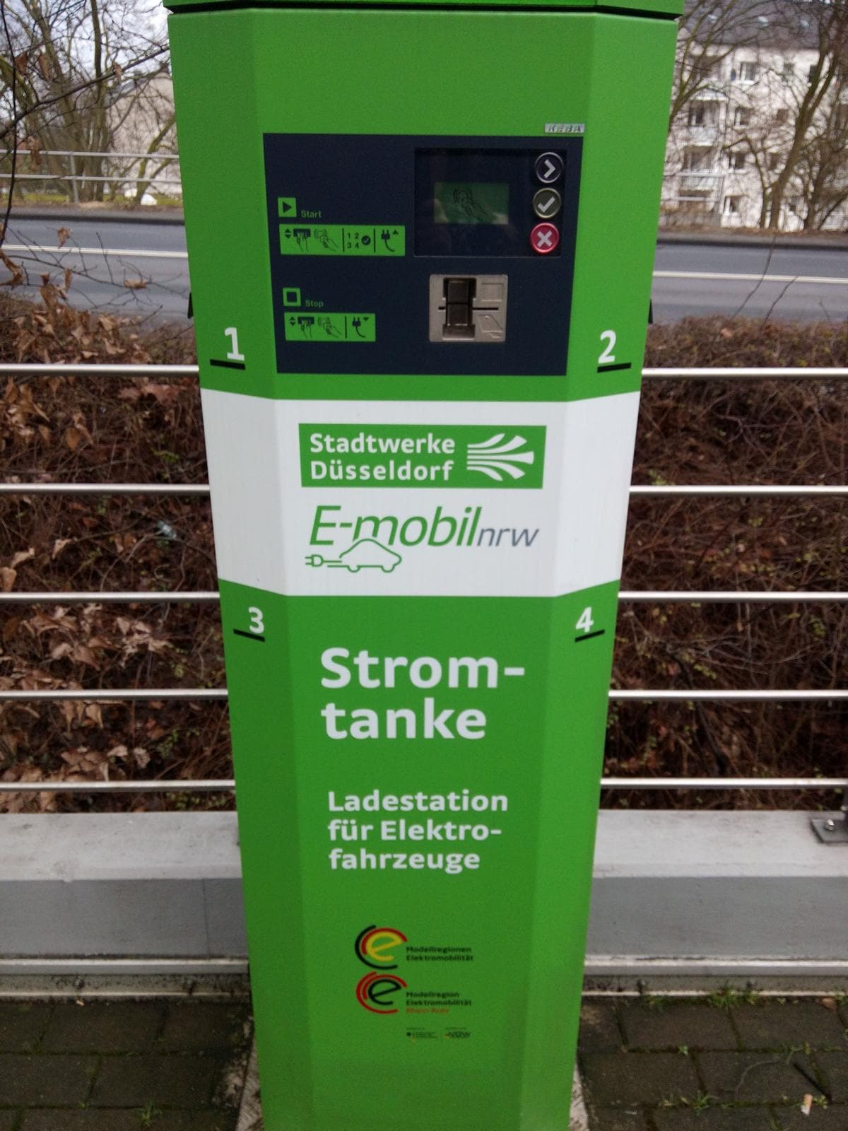 Foto der Ladestation Parkplatz Hamborner Straße