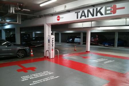 Stationsfoto TankE - Parkhaus Oberpleis
