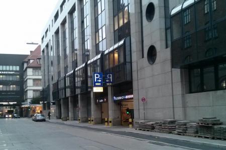 Stationsfoto Parkhaus Elisenhof 4