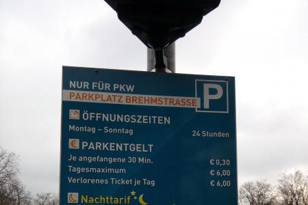 Stationsfoto Eisstadion - Parkplatz Brehmstrasse 3